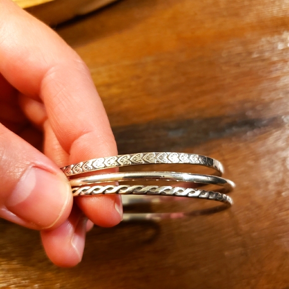 Set of 3 Vintage Sterling Silver Bangle Bracelets - Picture 2 of 9